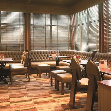 Radisson Blu And Spa, فندق