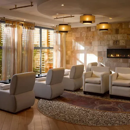 Radisson Blu And Spa, فندق 4*